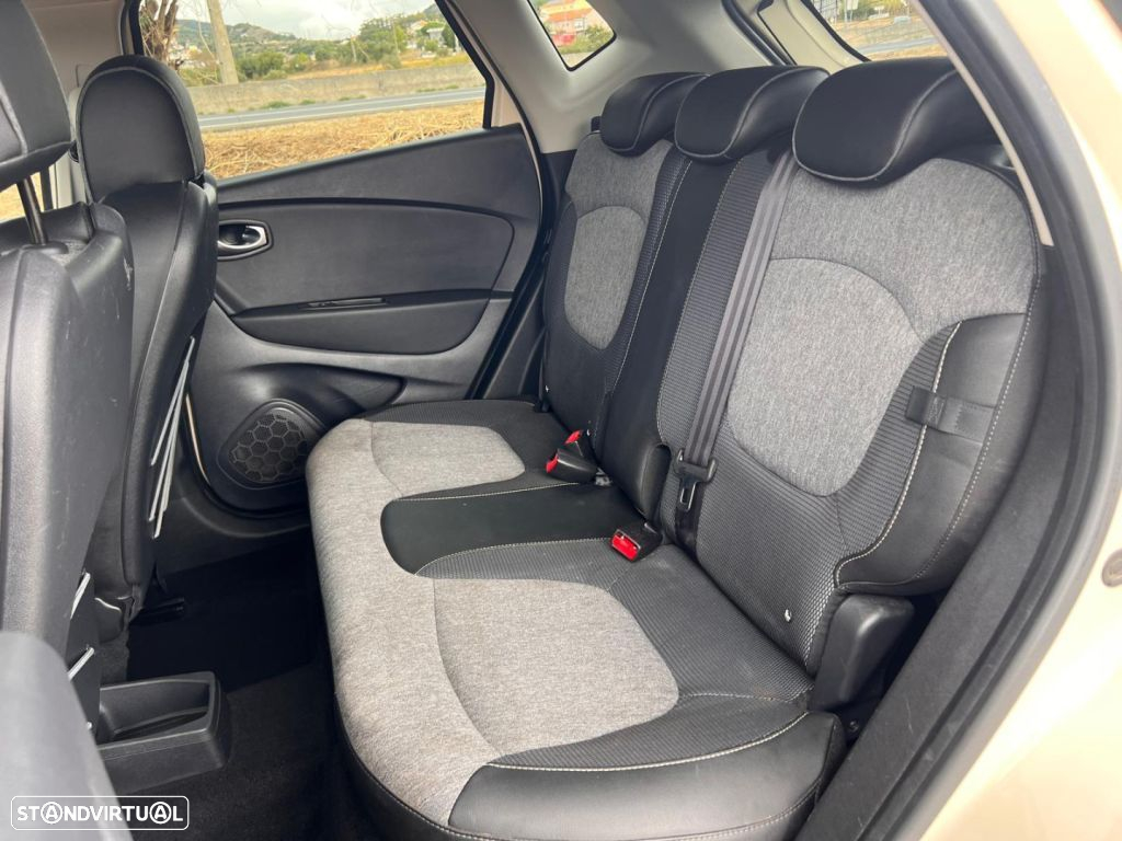 Renault Captur 1.5 dCi Exclusive - 25