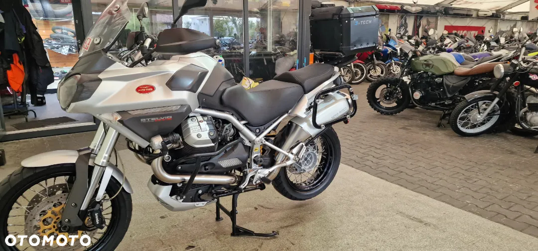 Moto Guzzi Stelvio - 23