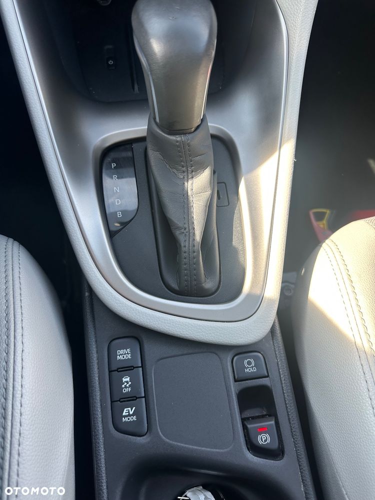 Toyota Yaris Hybrid 1.5 Selection Elegant - 30