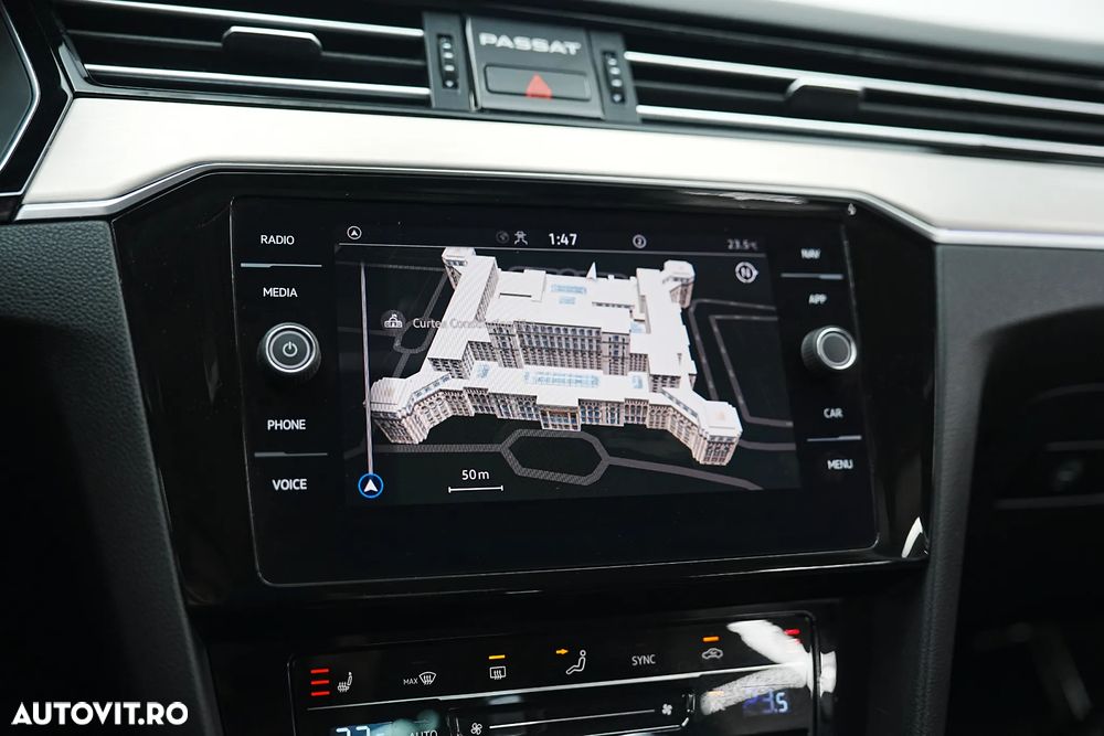 Volkswagen Passat 2.0 TDI DSG Highline - 18