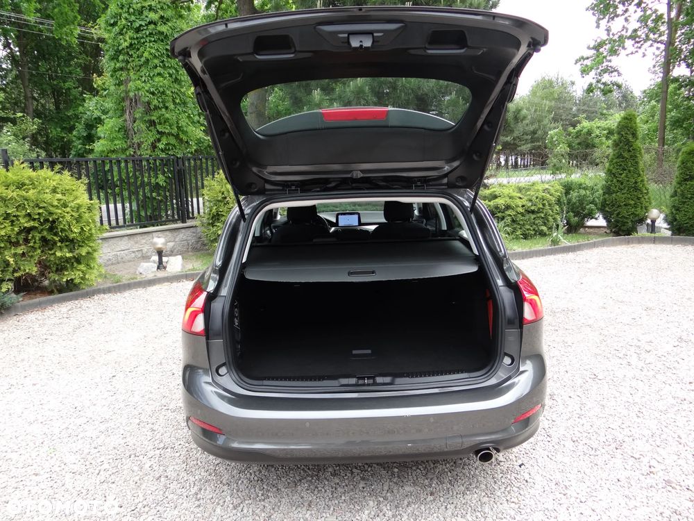 Ford Focus 1.5 EcoBlue Start-Stopp-System TITANIUM - 16