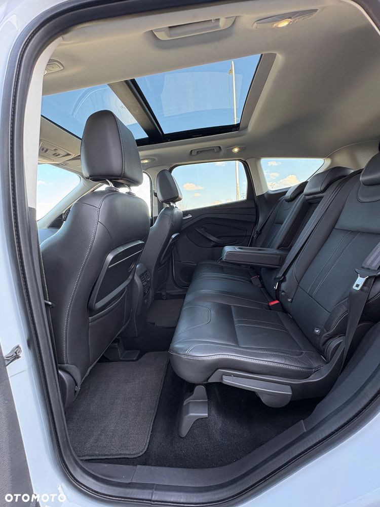 Ford Kuga - 17