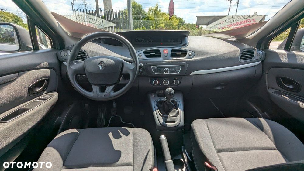 Renault Scenic - 23