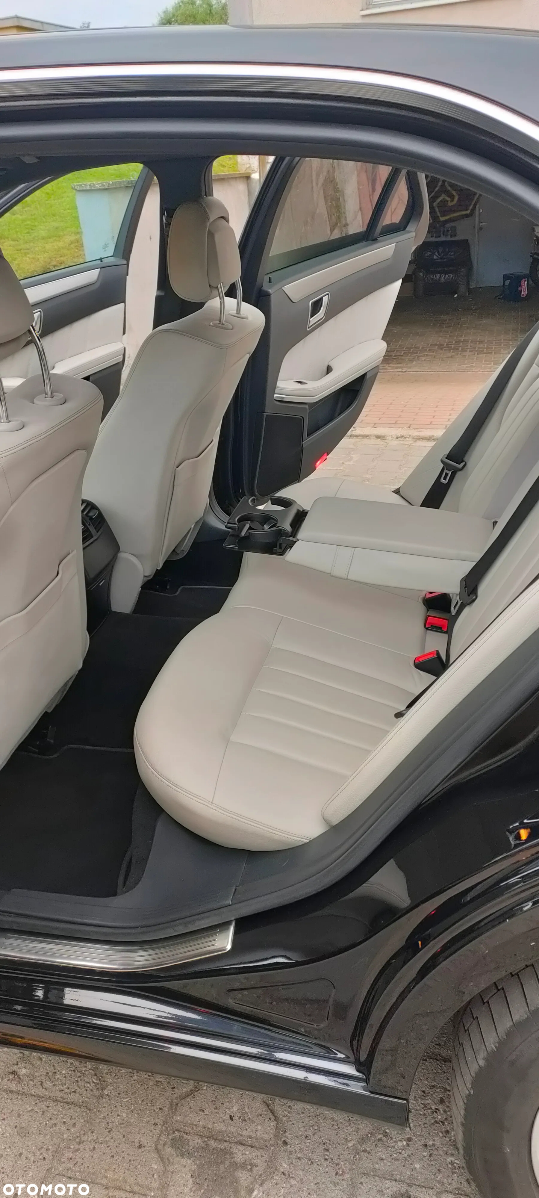 Mercedes-Benz Klasa E 250 Avantgarde - 10