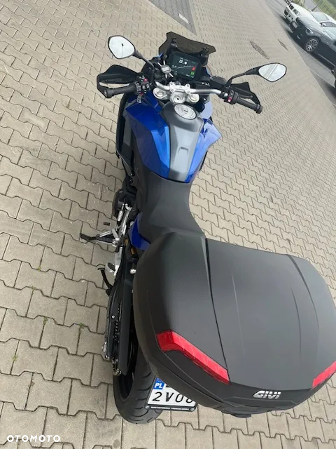 BMW XR - 6
