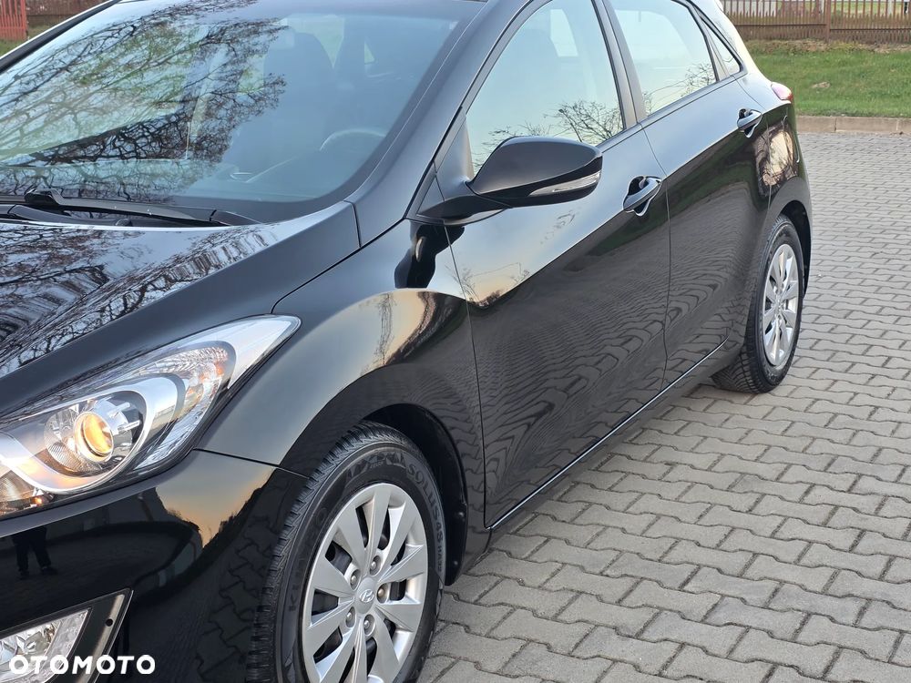 Hyundai i30 blue 1.4 Classic Navigation - 15