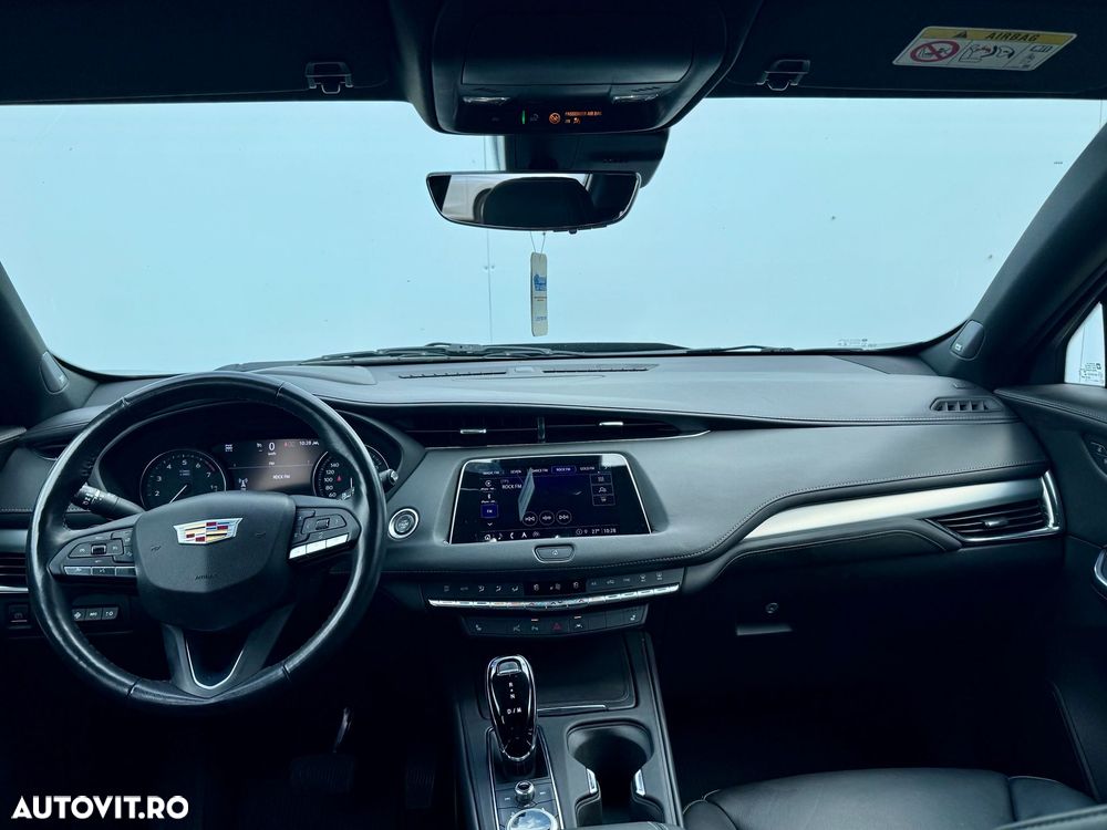 Cadillac XT4 - 11
