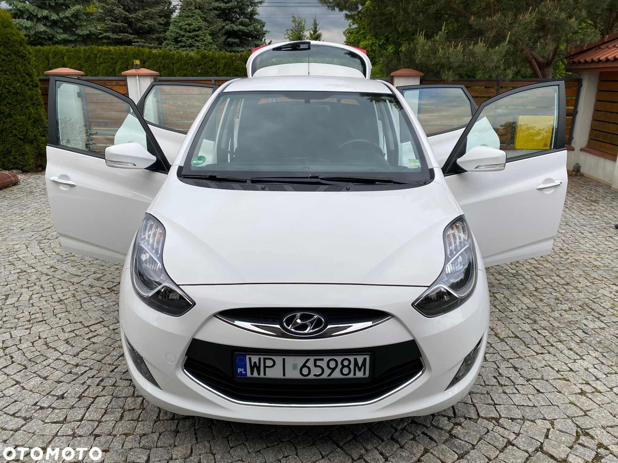 Hyundai ix20 1.4 Premium - 12