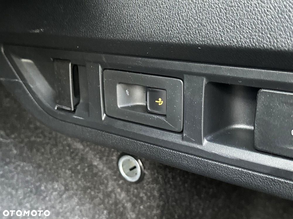 Skoda Octavia 2.0 TDI 4x4 Scout DSG - 35