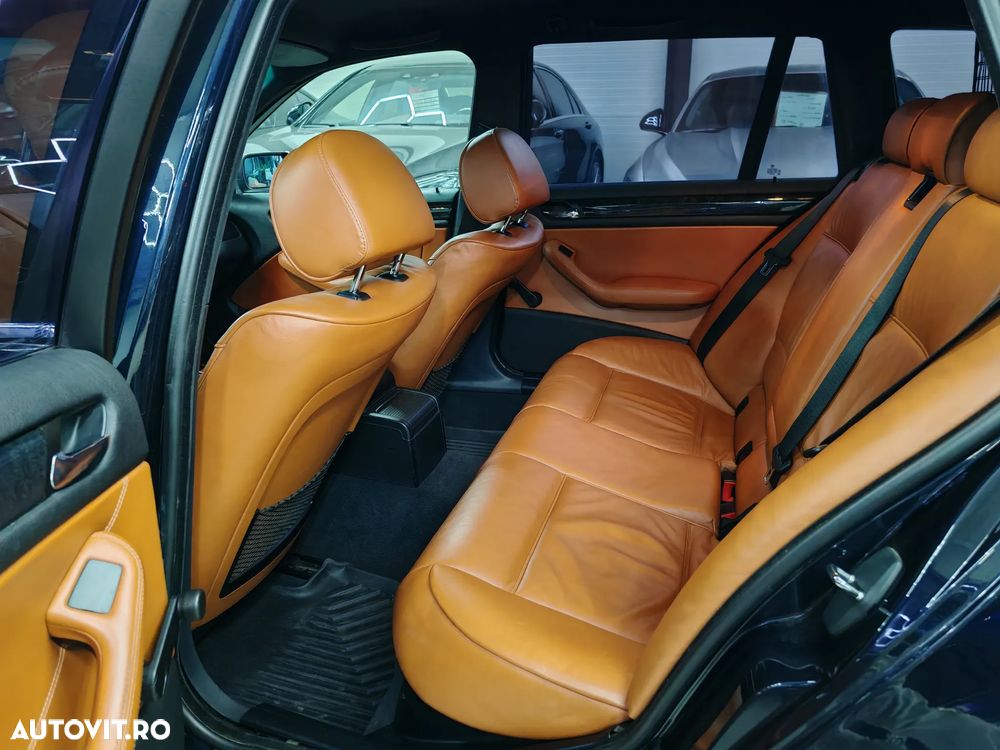 BMW Seria 3 318i Touring Edition Exclusive - 10