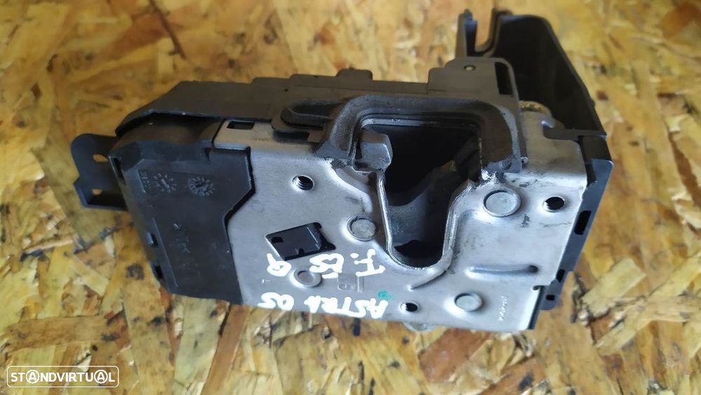 FECHO DE PORTA OPEL ASTRA H - FRENTE ESQUERDO / DIREITO / TRÁS DIREITO / ESQUERDO 3P 5P - 3