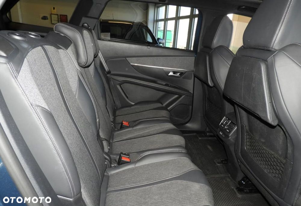 Peugeot 5008 BlueHDi 130 EAT8 GT - 23