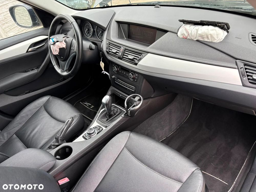 BMW X1 sDrive18d xLine - 8