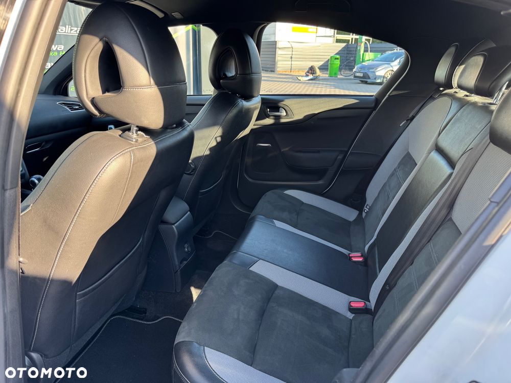 DS Automobiles DS 4 Crossback - 13