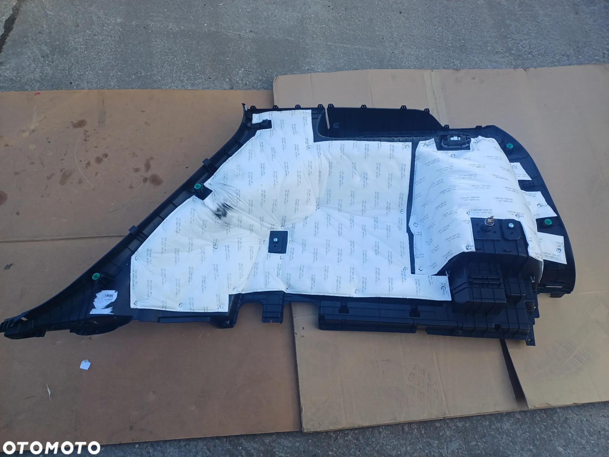 Boczek tapicerka bagażnika lewy Hyundai Tucson IV 1.6 CRDI  21+ 85731-N7000 - 5