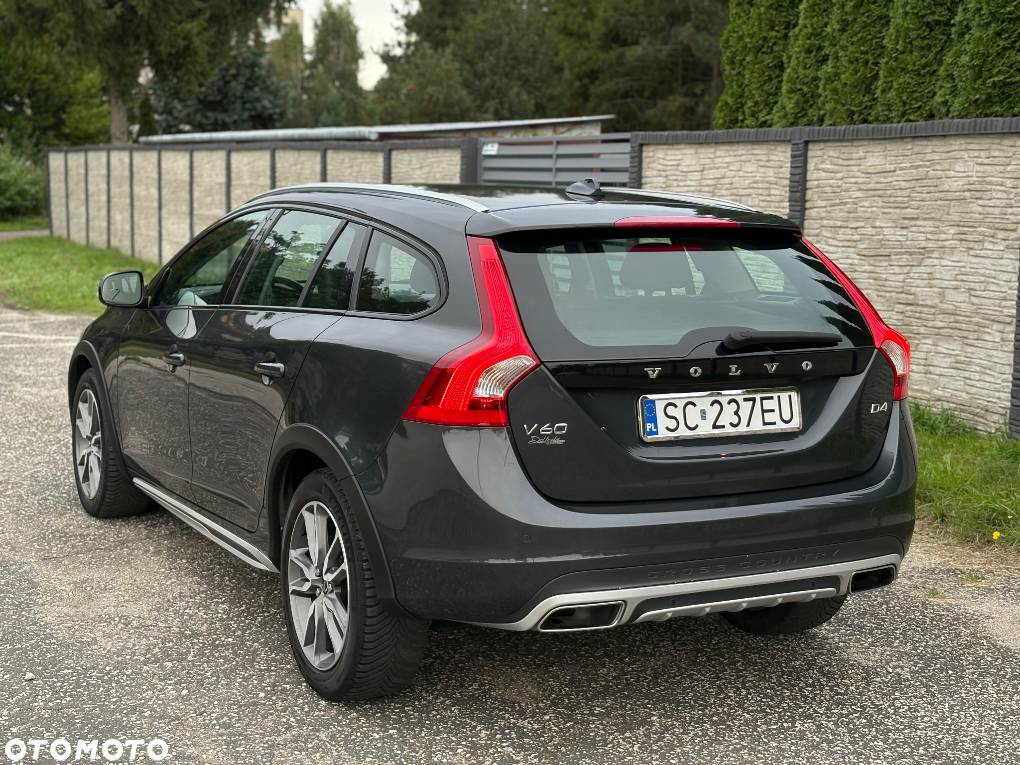 Volvo V60 Cross Country D4 Drive-E Momentum - 5