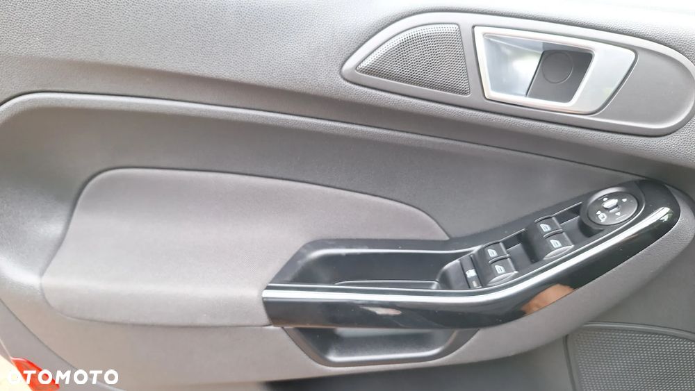 Ford Fiesta 1.4 Titanium EU6 - 11