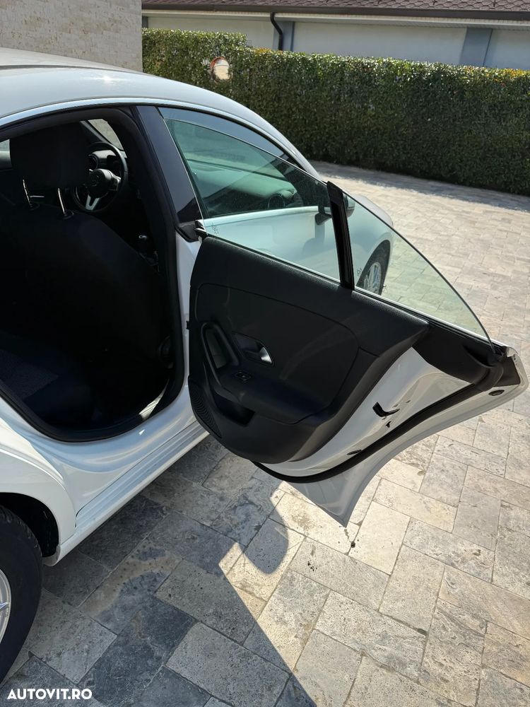 Mercedes-Benz CLA 180 Coupe - 11