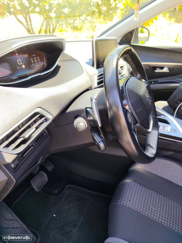 Peugeot 3008 BlueHDi 130 Stop & Start EAT8 Allure - 2