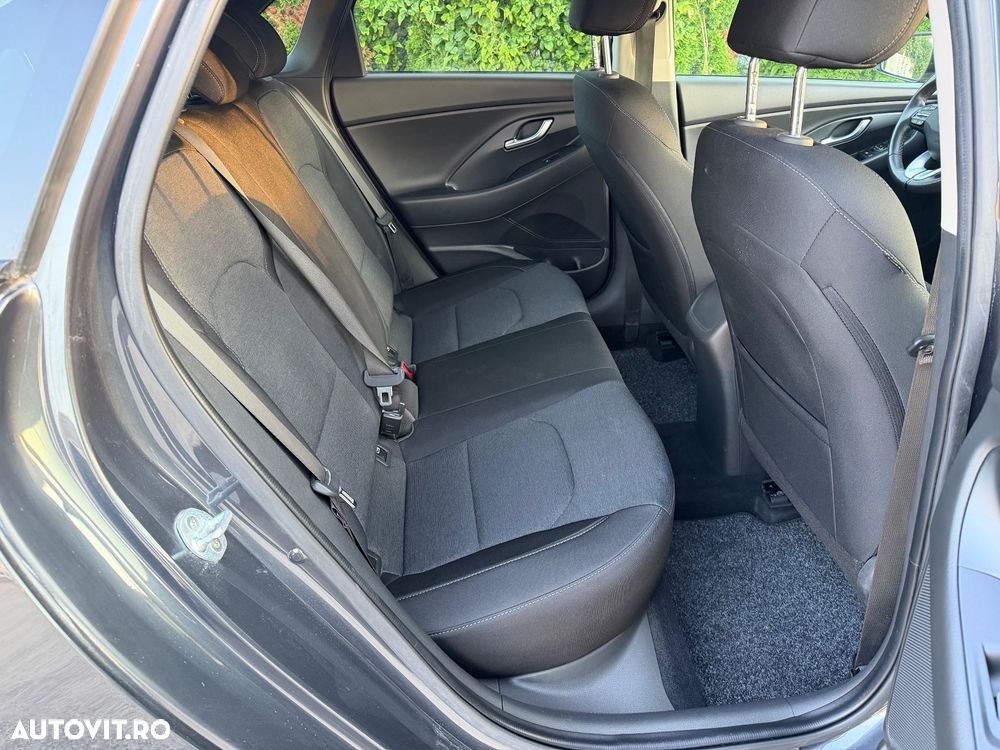 Hyundai i30 1.5 T-GDI MHEV 160CP Highway - 8