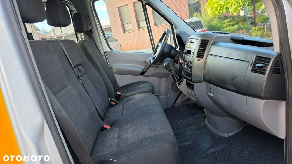 Mercedes-Benz Sprinter - 8