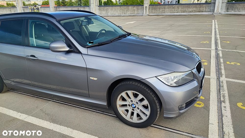 BMW Seria 3 318i - 11