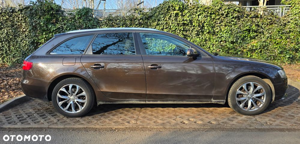 Audi A4 Avant - 6