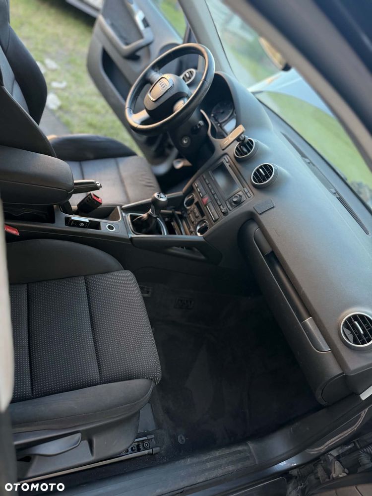 Audi A3 Sportback 2.0 TDI DPF Ambiente - 11