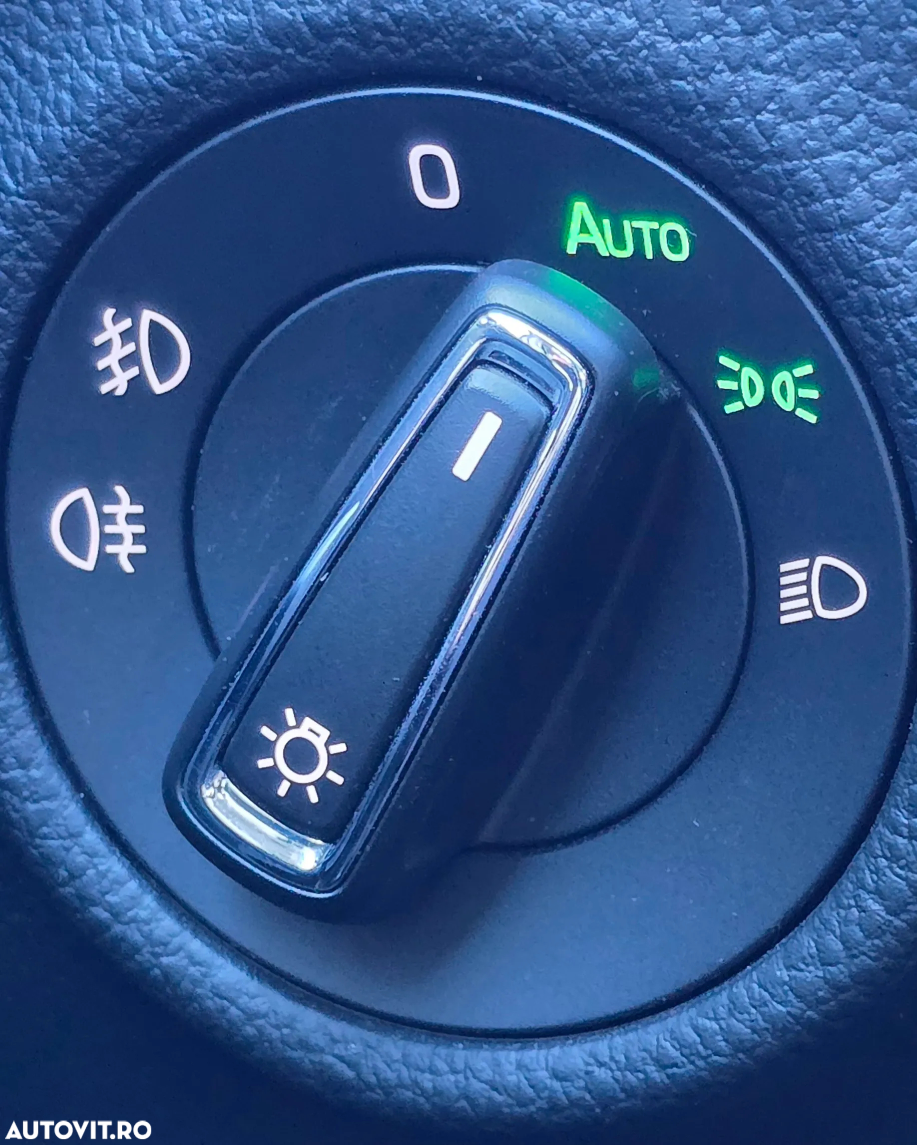Skoda Superb 2.0 TDI DSG Style - 10