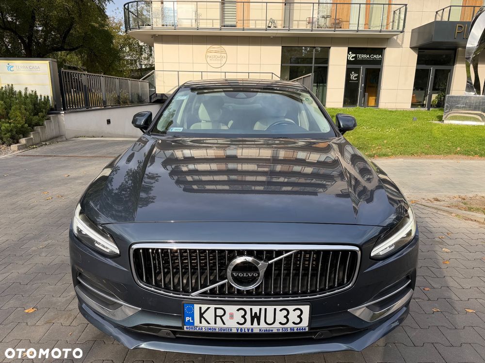 Volvo S90 - 2