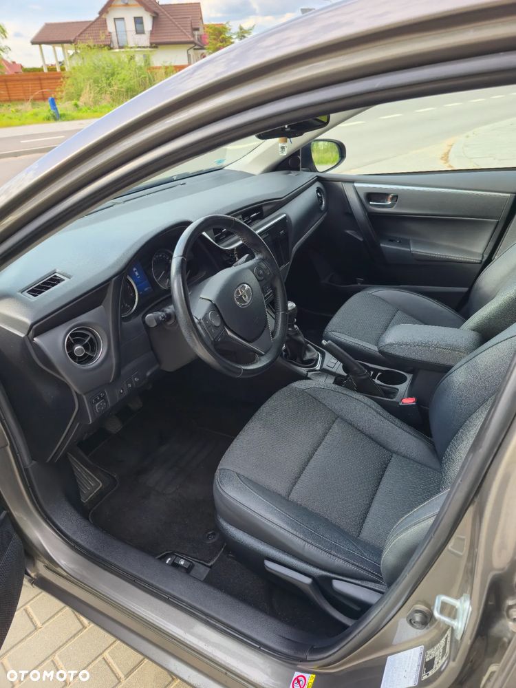 Toyota Corolla 1.6 Prestige EU6 - 4