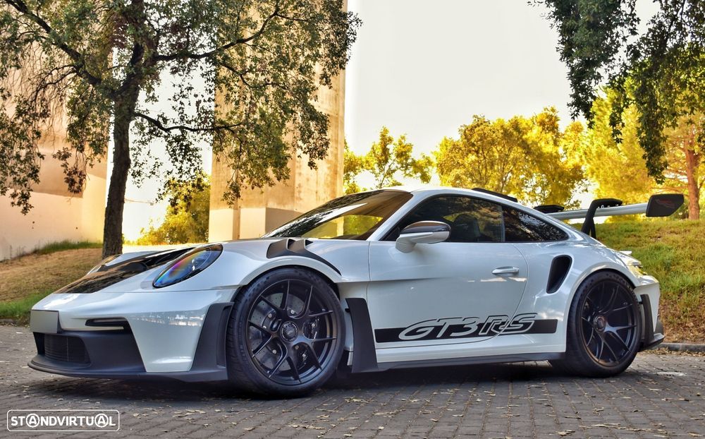 Porsche 911 (992) - 1