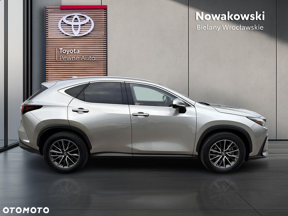 Lexus NX 350h Prestige AWD - 27
