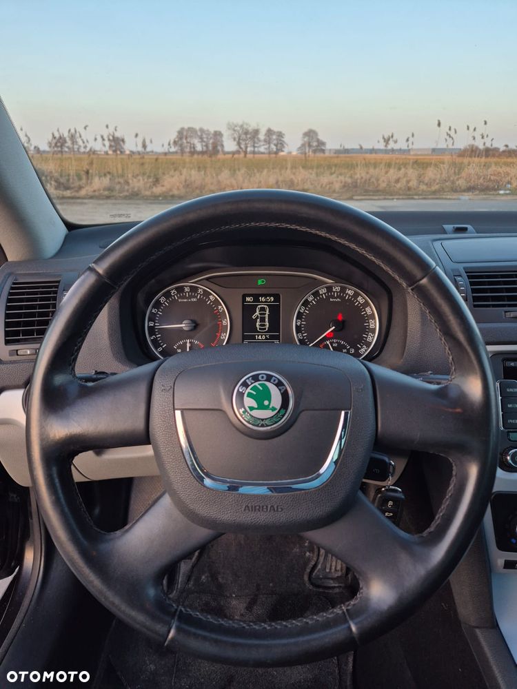 Skoda Octavia 2.0 TDI Edition 100 DPF - 14