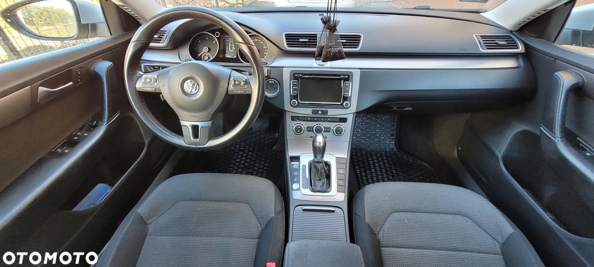 Volkswagen Passat 2.0 TDI Comfortline DSG - 11