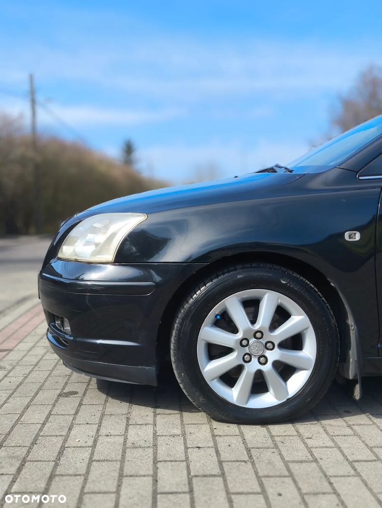 Toyota Avensis - 7