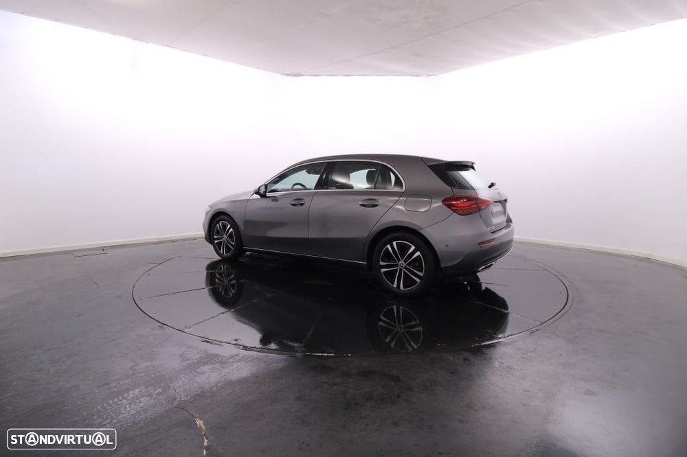 Mercedes-Benz A 200 - 5