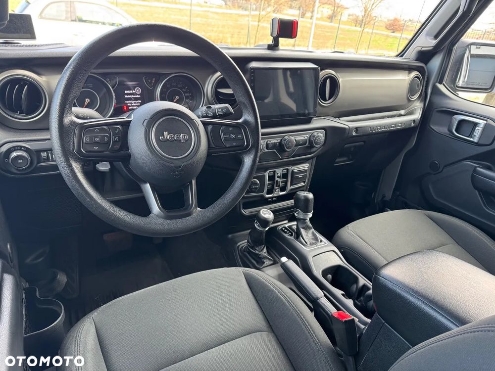 Jeep Wrangler 2.0 T-GDI Hardtop AWD Automatik Sport - 22