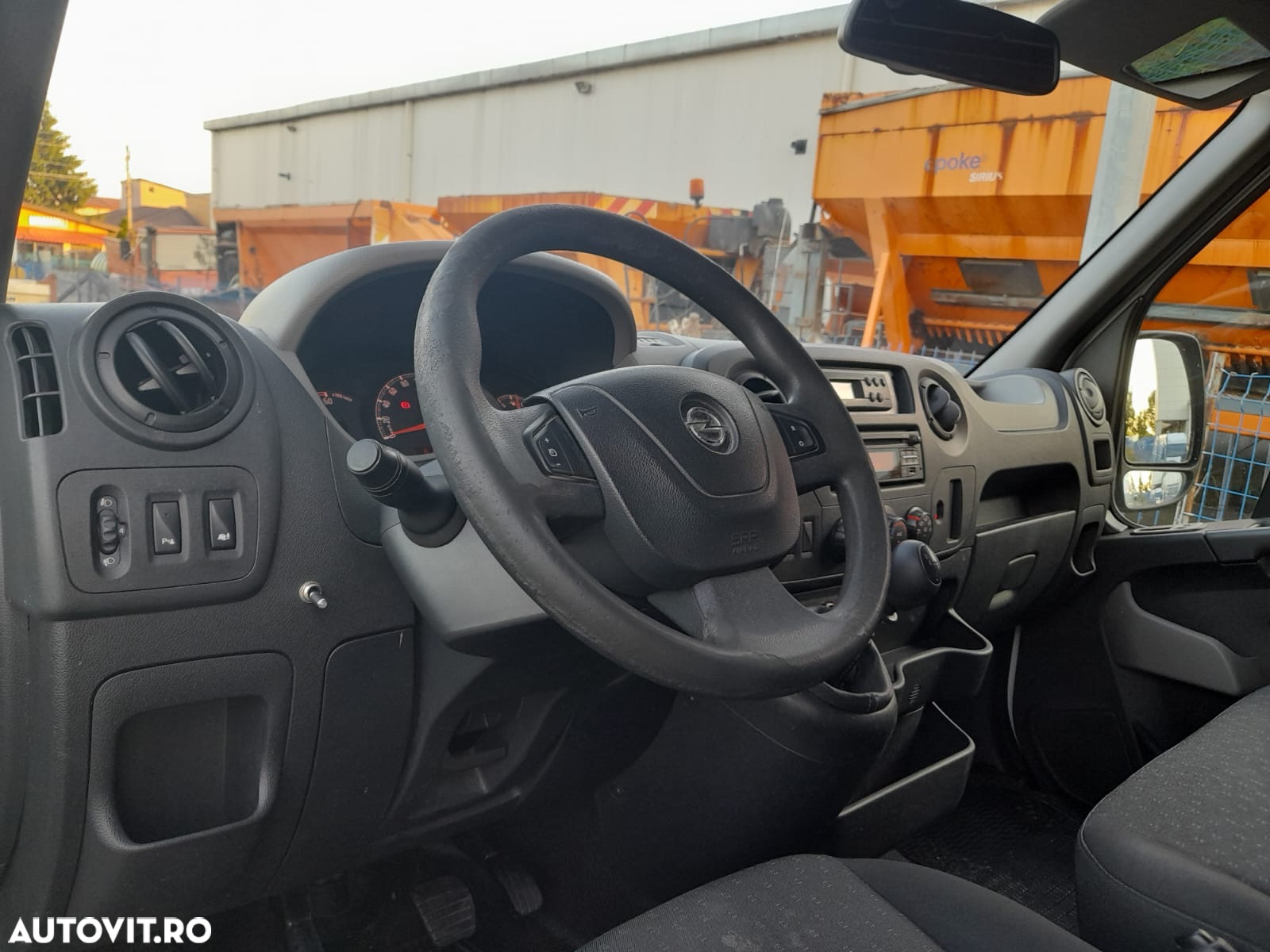 Opel Movano - 8