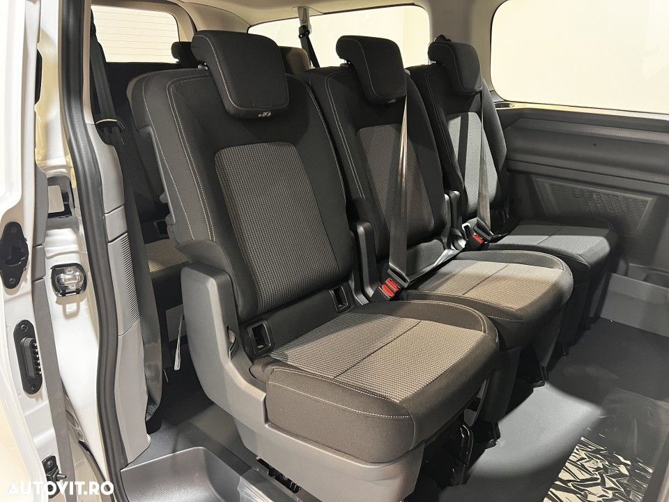 Volkswagen Caravelle - 6