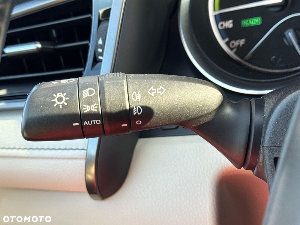 Toyota Camry 2.5 Hybrid Comfort CVT - 17