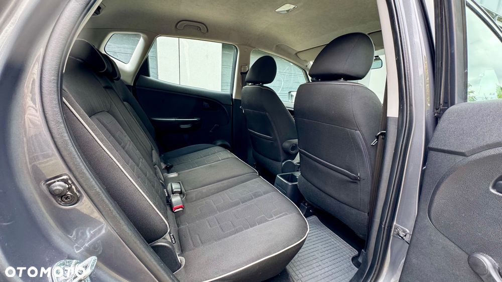 Kia Venga 1.6 M - 25