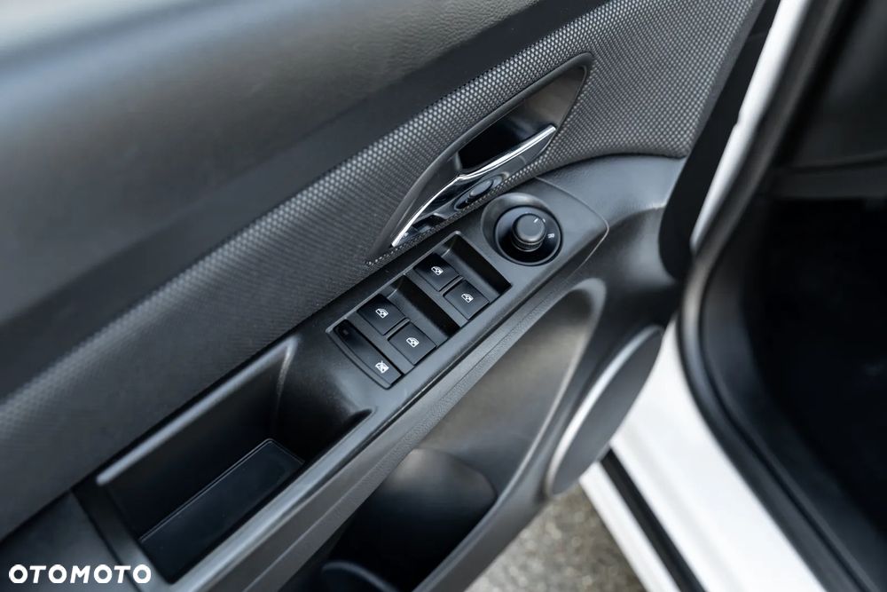 Chevrolet Cruze 1.8 LT+ - 18