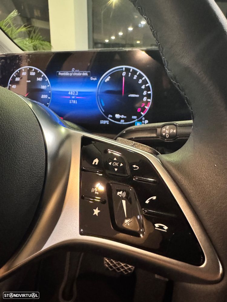 Mercedes-Benz GLA 250 e Progressive - 24