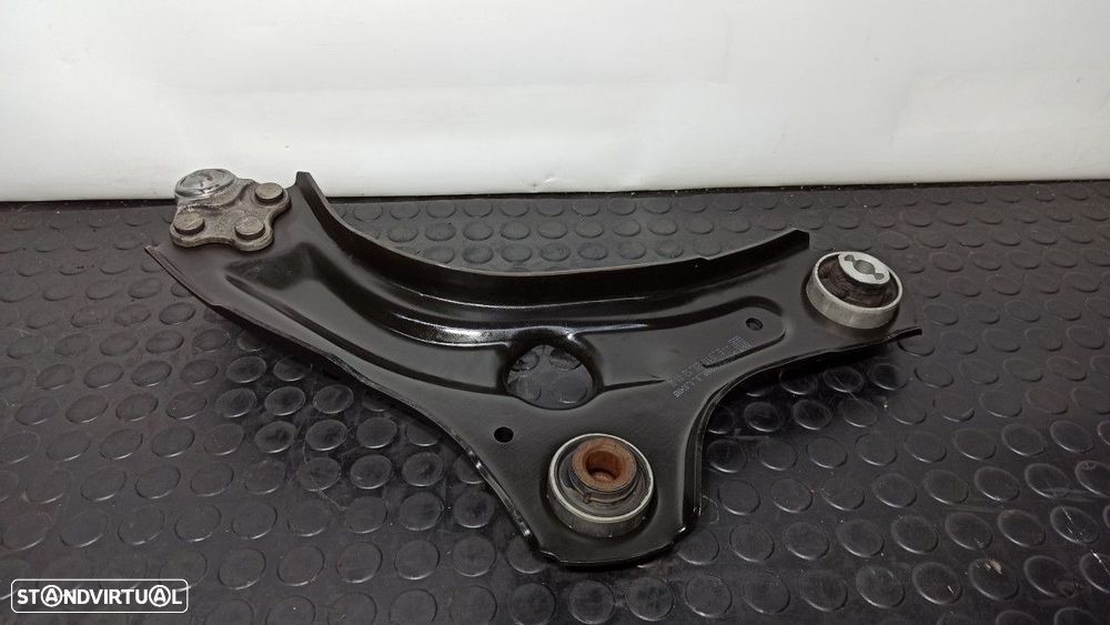 BRAÇO SUSPENSÃO INFERIOR FRENTE ESQUERDO RENAULT CLIO V ZEN - 10