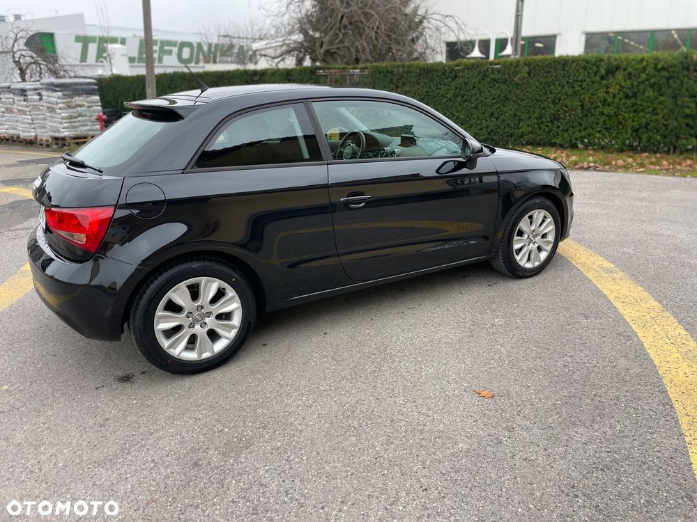 Audi A1 3-drzwiowe 1.6 TDI Ambition - 4