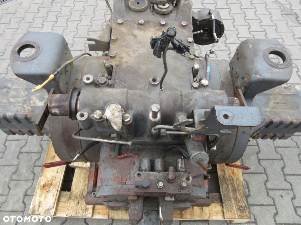 Mechanizm różnicowy wałek most zwolnica New Holland 8970 8870 8770 8670 Ford G240 G210 G190 G170 - 9