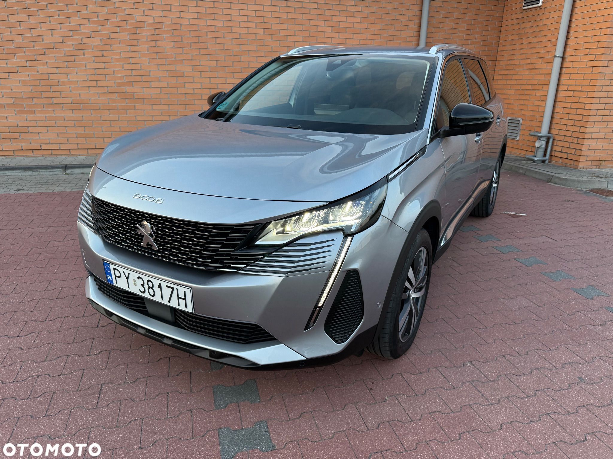 Peugeot 5008 1.5 BlueHDI Allure S&S - 1