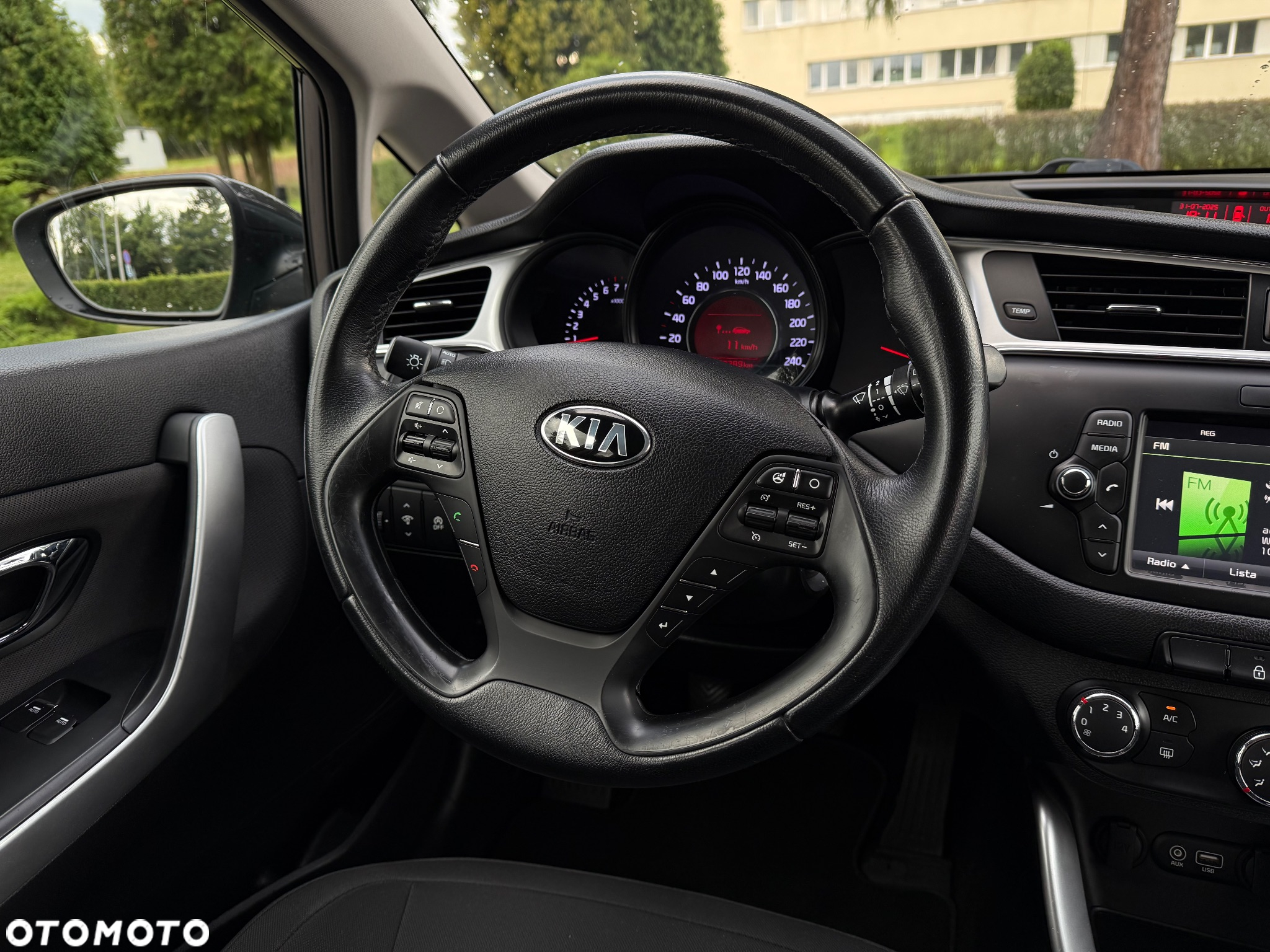 Kia Ceed 1.6 GDI Dream-Team Edition - 34