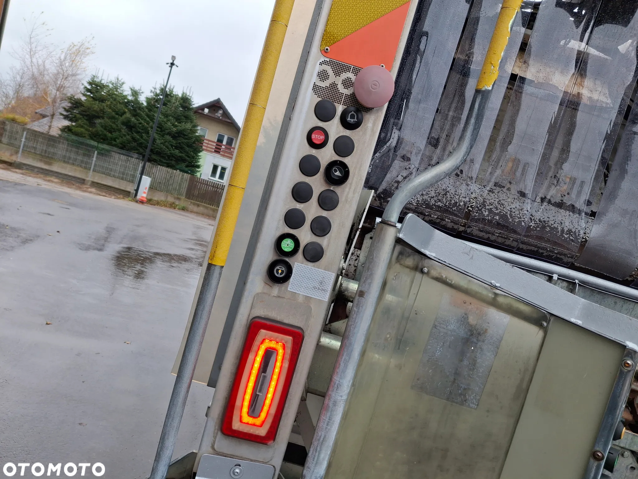 Renault D26 Śmieciarka Odpady FAUN Variopress Euro 6 2015r 3 Osie 73 Tyś KM - 12